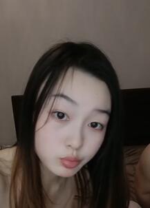 爱穿丝袜颜值不错的小姨子露脸和配合小哥大秀