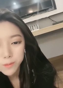 黑丝长发美女再约新男主2