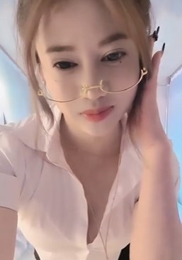 漂亮熟女深夜寂寞难耐水流成河2