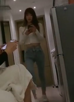 91C仔团伙酒店约苗条素颜兼职修长美腿美女