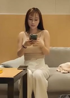 深夜小陈头约上场高颜值妹子