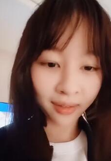 小夫妻换妻玩混乱的场合