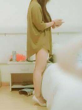 李总苗条高跟鞋美腿小姐姐