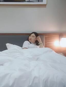 教父约一个肉肉的萝莉已经等着了