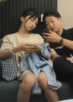 捶子高价约了一个高颜值的妹子