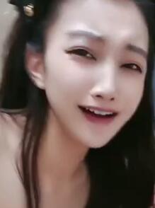 妮儿学姐直播大秀
