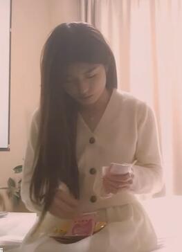 花季少女白裙翩翩-PD约妹