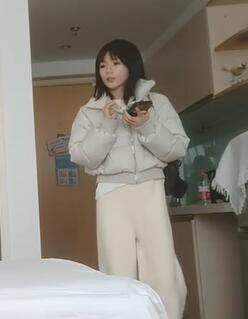 短发玲珑娇嗔不止-PD约妹