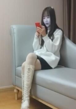高品质约妹深夜再约极品萌妹