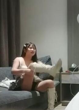 打桩机新姿势约萝莉今夜遇到猛男真精彩