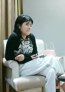 91沈先生约一个肉肉的白色裤小少妇