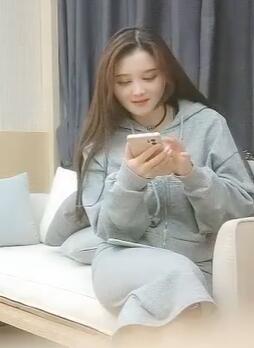 利哥专场10-24活泼靓女