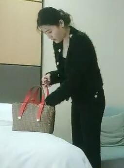 利哥专场10-15美妆柜员
