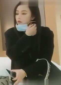 小哥3100元酒店约极品大眼小少妇肉肉身材手感贼棒