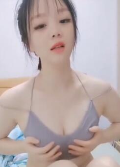 直播良家下海大尺度【纯欲女友】 皮肤白皙听从狼友指挥