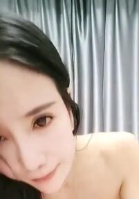 KU黑丝大长腿美女模特约有钱小哥全程露脸