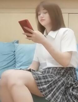 午夜小伙约非常嫩的清纯短发学生妹