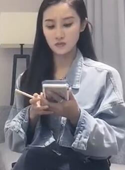 太子约极品播音系美少女