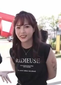 台湾高雄旅行两女共享