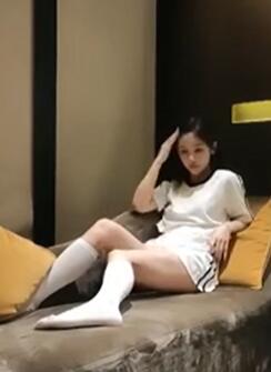 长发飘逸气质出众,这钱花得值啊