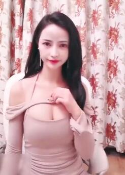俊男靓妹直播大秀实录跟狼友互动椅子沙发上