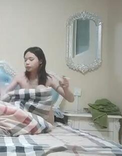 丘哥秋霞视频_四月九号粉嫩小美女