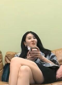 午夜金牌之超模怕偷拍不让玩了