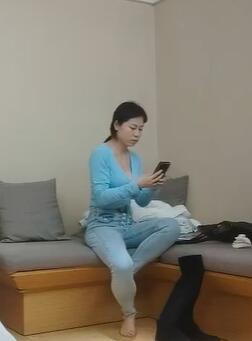 利哥专场01-01牛仔裤女青年