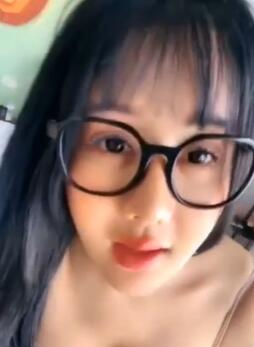 活好不粘人美女主播