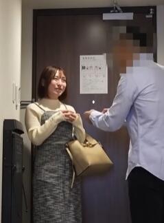 FC2PPV-4622172 曾任某大公司秘书的人