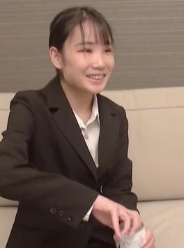 FC2PPV-4591467 补习班讲师打工回来的质朴的外表的晚辈