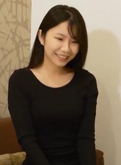 FC2PPV-4626928 明明有男朋友却和大叔进行