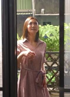 果冻传媒91YCM-078处男成人礼之温柔御姐的销魂