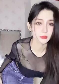 抖音11W粉主播-奶兔泡泡