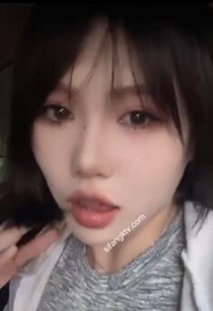 极品纯欲少女脱了衣服就是大纹身