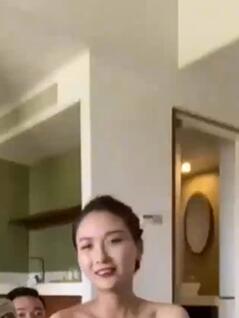 越南影视著名女明星【武氏英书】与男友